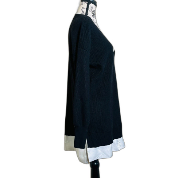 White House Black Market Black White Tunic Sweater Shirt Large V Neck Layered - Picture 2 of 11